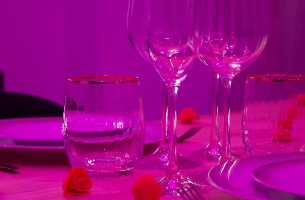 Love Room Royan-1